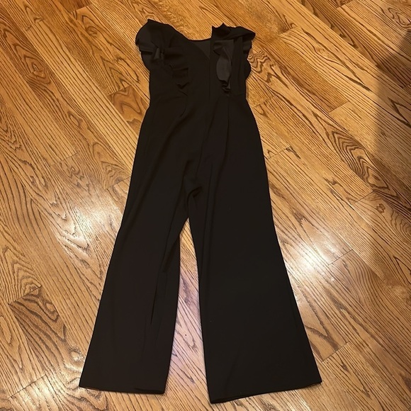 Women’s Black Jumpsuit With Ruffled Sleeves Size M - Picture 4 of 6